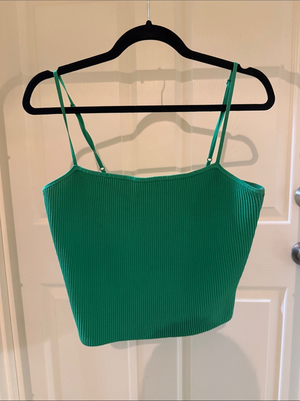 Babaton Sculpt Knit Green Ribbed Spaghetti Strap Crop Top